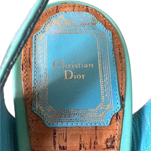 Christian Dior, Shiny Tiffany Blue Slingback Heels (tiny flaw) - 7.5/37.5 - Picture 4 of 6